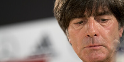 Löw ga sjokkbeskjed. Vraker tre stjerner